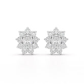 أقراط مرصعة بماسة بيضاوية الشكل من المختبر بوزن 3.06 قيراط