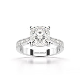 خاتم سوليتير بقطع وسادة من الألماس المختبري 3.78 قيراط