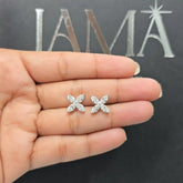 قرط مرصع بألماس مختبري عيار 1.70 قيراط بتصميم بتلات (جاهز للتسليم)