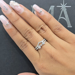 خاتم ألماس مخبري بوزن 0.85 قيراط مرصع بألماس على شكل قلب وألماس دائري (جاهز للتسليم)