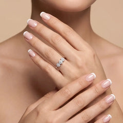 0.33 CT Round Three Flower Diamond Ring