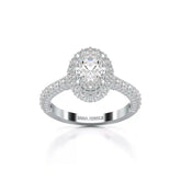 خاتم ألماس بيضاوي الشكل بوزن 2.25 قيراط مرصع بهالة من الألماس