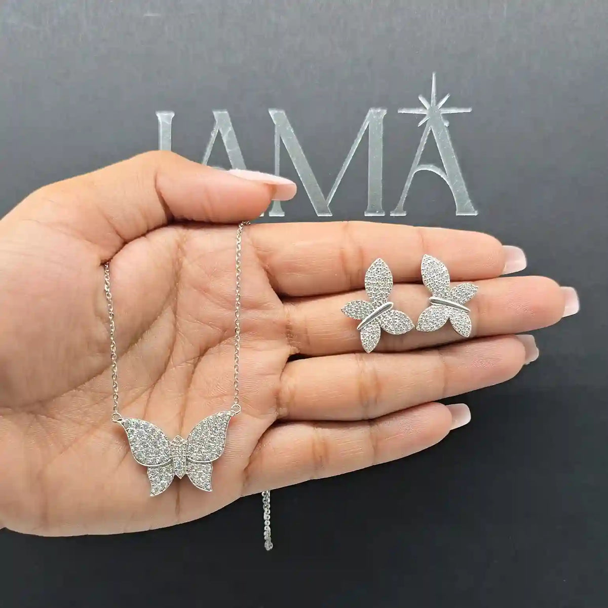 3.05 CT Butterfly Shape Diamond Jewellery Set - Earring & Pendant (Ready for Delivery)