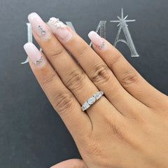 خاتم ألماس صناعي نصف دائرة بوزن 1.30 قيراط (جاهز للتسليم)