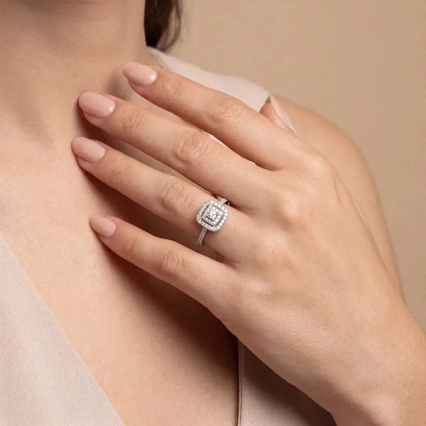 0.49 CT Lab Diamond Round Cluster Ring
