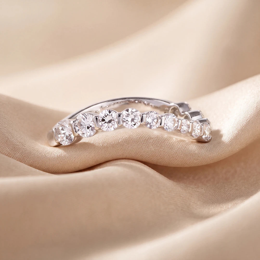 0.85 CT Round Diamond Wave Band