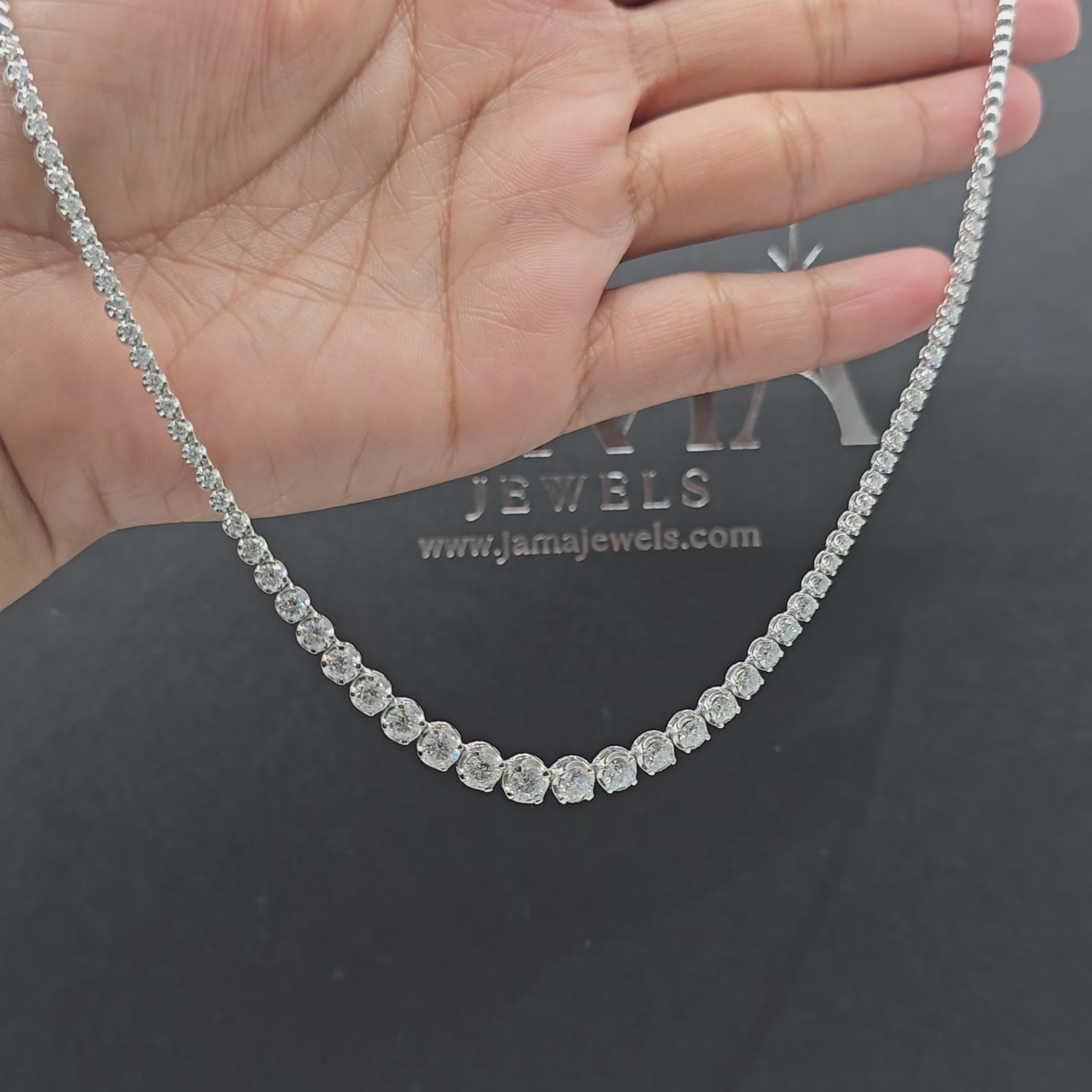 قلادة تنس مرصعة بالألماس المتدرج 5.40 قيراط (جاهزة للتسليم)