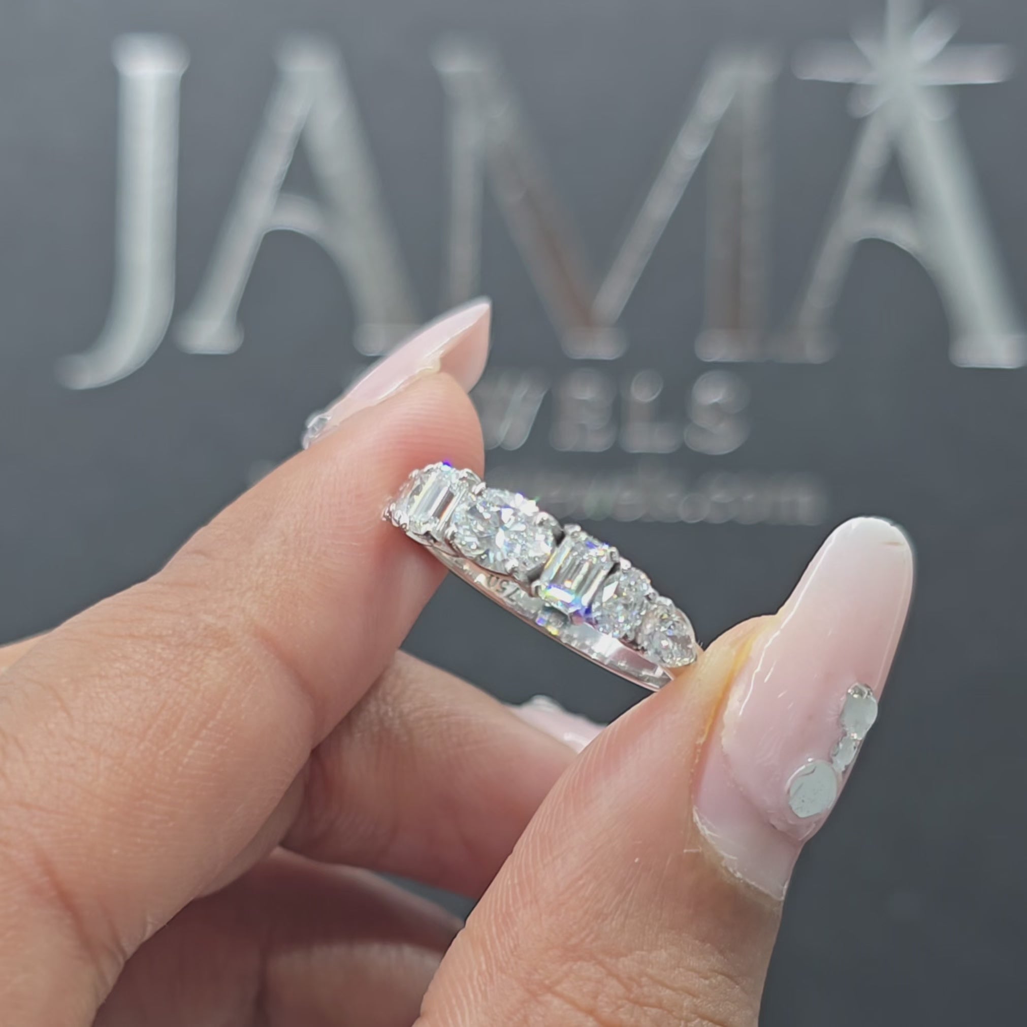 خاتم ألماس صناعي نصف دائرة بوزن 1.30 قيراط (جاهز للتسليم)